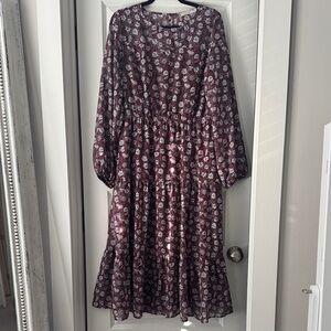 Chic Burgundy Floral Midi Dress